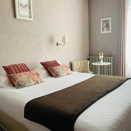Hotel Le Grand 3*